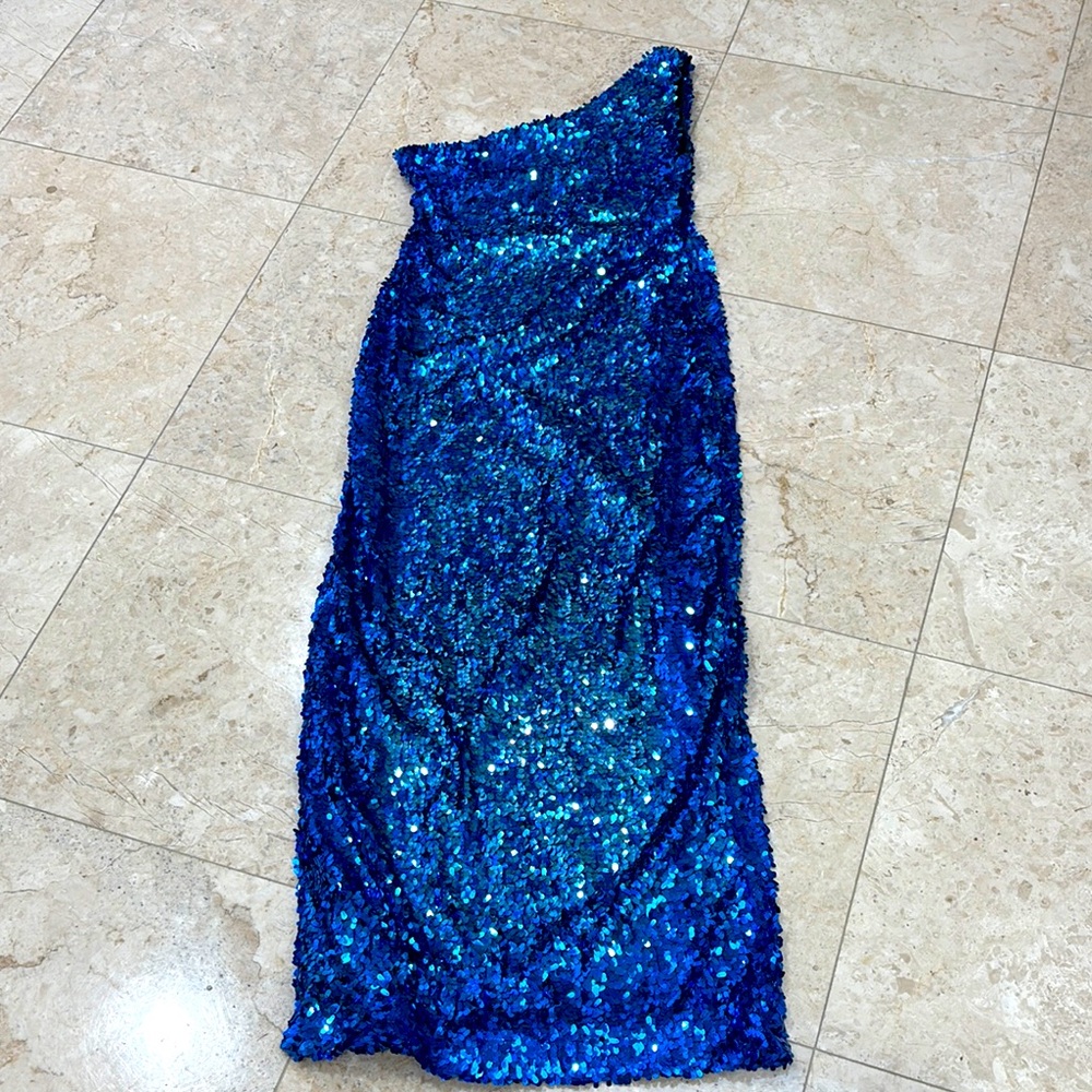 Elegant Blue Sequin dress